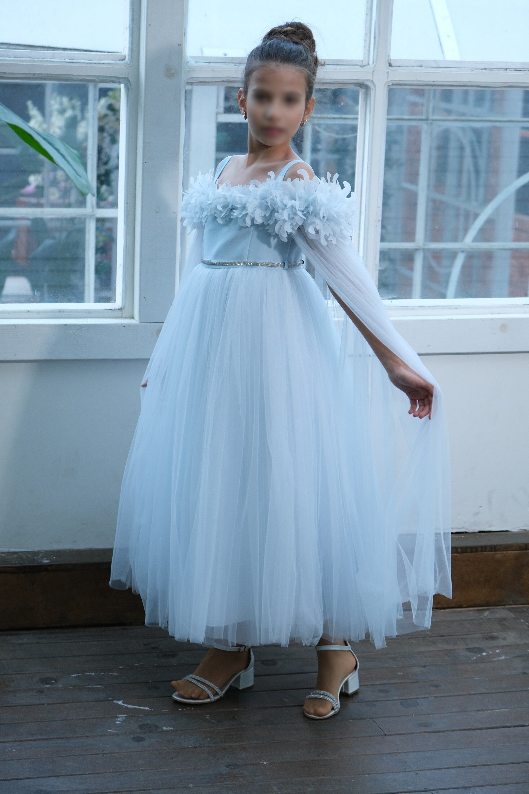 Maxi blue flower girl dress